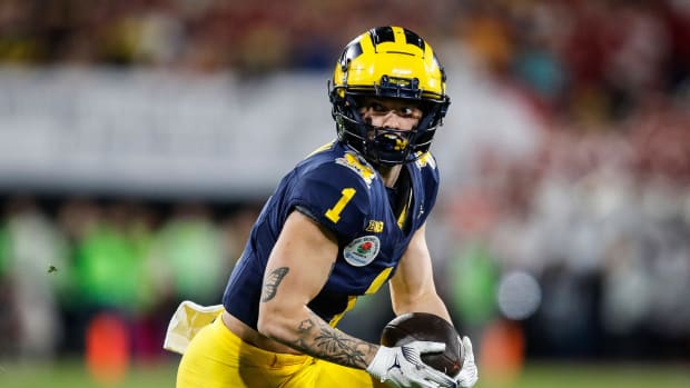 Michigan wide receiver Roman Wilson (1) makes a catch against Alabama during the second half of the Rose Bowl in Pasadena, Calif., on Monday, Jan. 1, 2024.